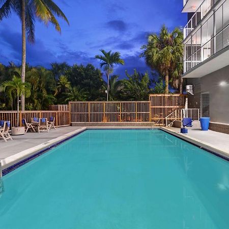 Motel 6-Cutler Bay, Fl Экстерьер фото