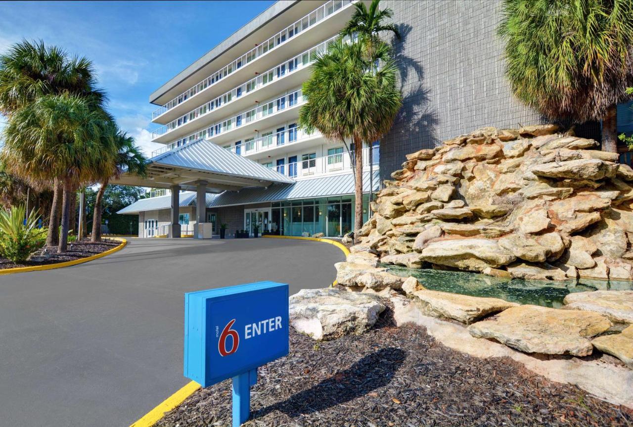 Motel 6-Cutler Bay, Fl Экстерьер фото